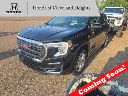 Used 2024 GMC Terrain SLE