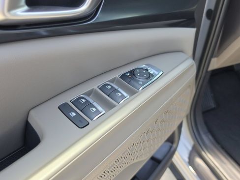 New 2027 Kia Carnival FWD image 19