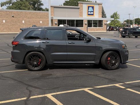 Used 2018 Jeep Grand Cherokee SRT w/ Trailer Tow Group IV AWD/4WD image 4