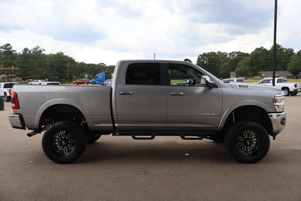 Used 2022 RAM 2500 Laramie AWD/4WD image 4