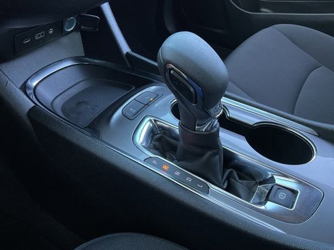 Used 2024 Chevrolet Malibu LT image 33