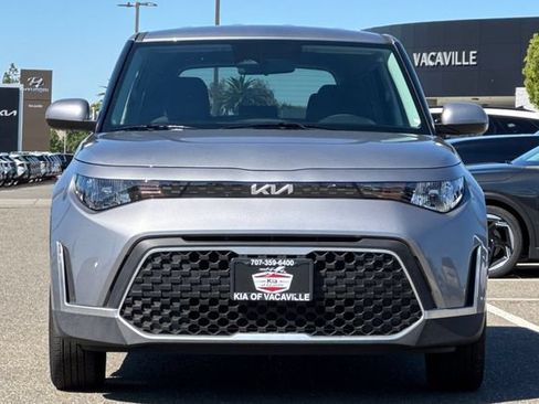 Certified 2025 Kia Soul LX w/ LX Technology Package FWD image 11