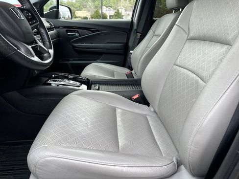 Used 2019 Honda Passport Touring image 18