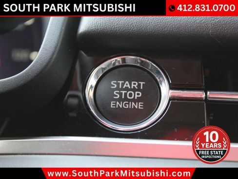 Used 2025 Mitsubishi Outlander SEL image 26