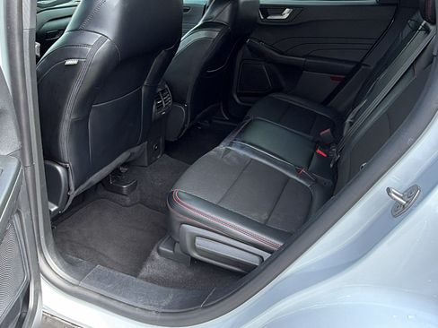 Used 2025 Ford Escape ST-Line FWD image 23