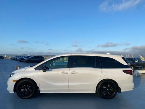 Certified 2024 Honda Odyssey Sport image 10