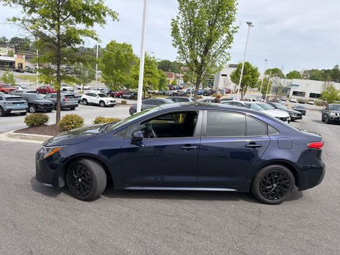 Used 2023 Toyota Corolla LE image 6