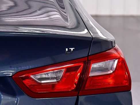 Used 2024 Chevrolet Malibu LT image 11