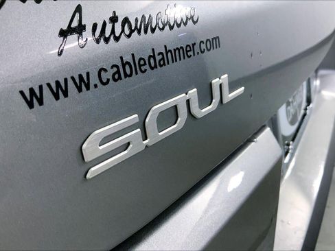 Used 2025 Kia Soul LX image 8