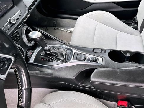 Used 2019 Chevrolet Camaro LT RWD image 15