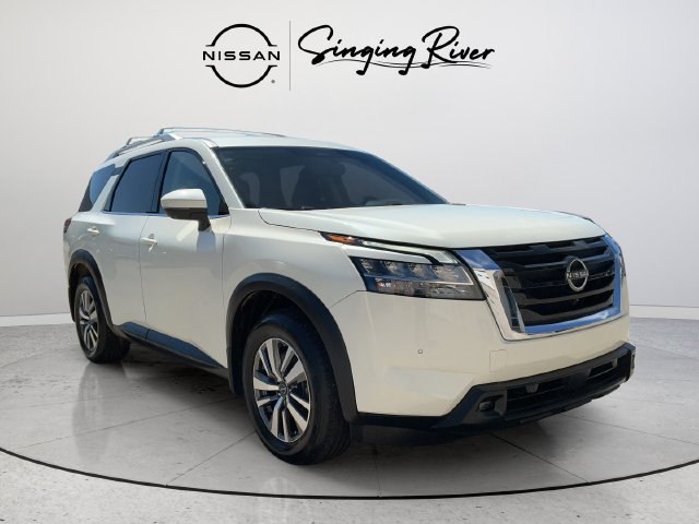 Used 2022 Nissan Pathfinder SL FWD image 1