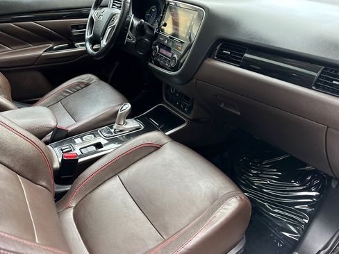 Used 2018 Mitsubishi Outlander GT image 20