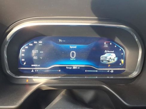 Used 2023 Chevrolet Tahoe LT w/ Luxury Package image 14