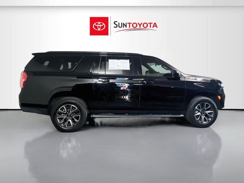 Used 2022 Chevrolet Suburban Z71 AWD/4WD image 2