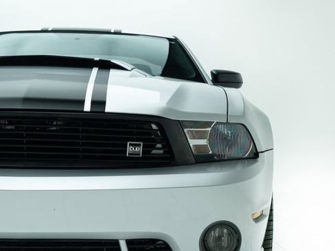 Used 2011 Ford Mustang Coupe image 7