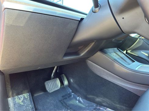 Used 2021 Tesla Model 3 Standard Range Plus image 31