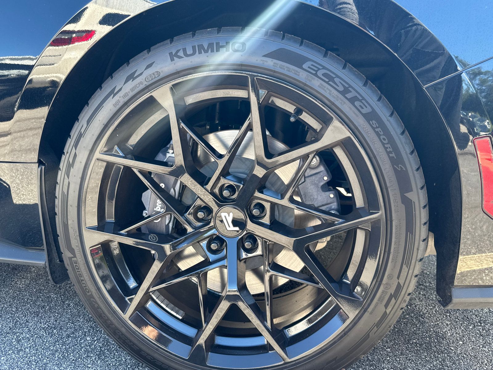 Used 2025 Ford Mustang Dark Horse RWD image 19