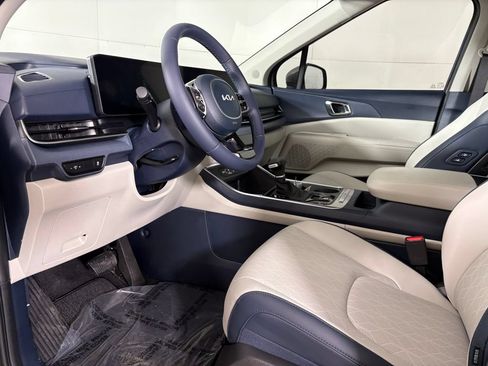 New 2026 Kia Carnival EX FWD image 21