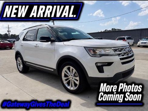 Certified 2019 Ford Explorer XLT w/ Equipment Group 202A FWD image 1