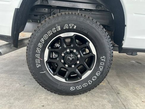Used 2026 RAM 2500 Laramie AWD/4WD image 24