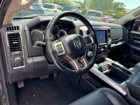 Used 2018 RAM 1500 Laramie AWD/4WD image 11