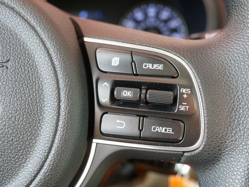 Used 2018 Kia Optima LX FWD image 29