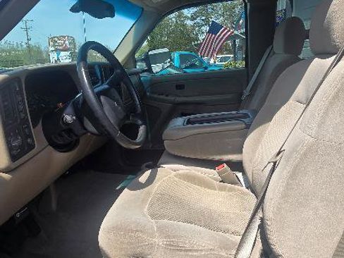 Used 2002 Chevrolet Silverado 2500 LS w/ Electrical Convenience Pkg AWD/4WD image 7