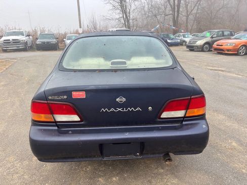 Used 1998 Nissan Maxima SE image 6