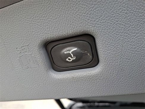 Certified 2022 Lincoln Nautilus Reserve image 30