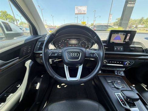 Used 2019 Audi Q5 2.0T Premium w/ Convenience Package AWD/4WD image 24