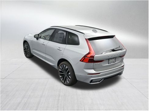 New 2026 Volvo XC60 T8 Ultra w/ Protection Package Premier AWD/4WD image 14