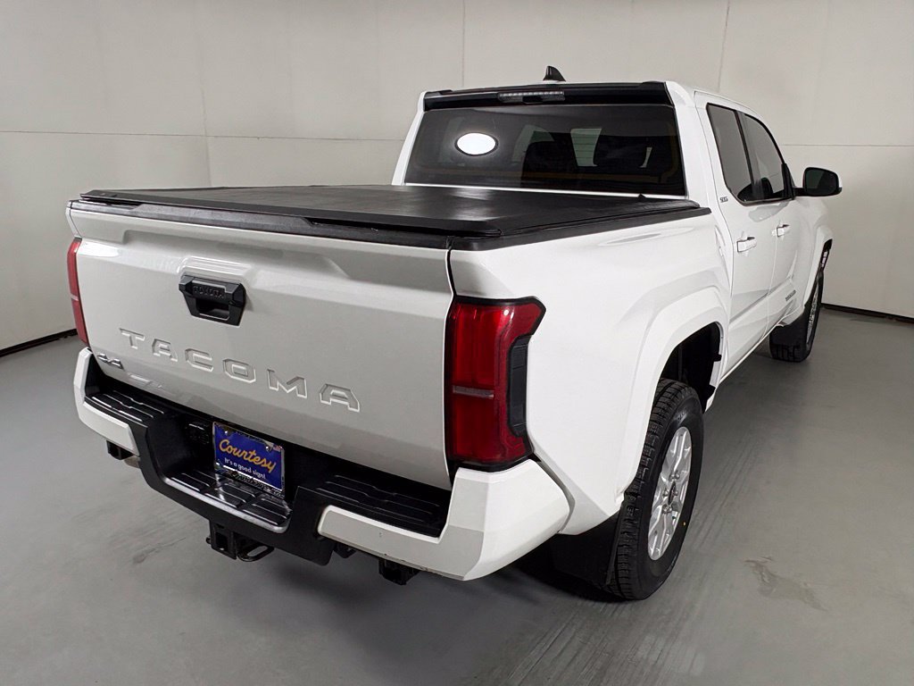 Used 2024 Toyota Tacoma SR5 AWD/4WD image 8