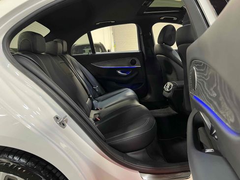 Used 2021 Mercedes-Benz E 350 Sedan image 36