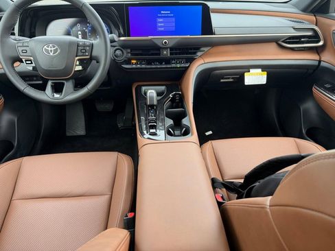 New 2026 Toyota Crown Signia image 9