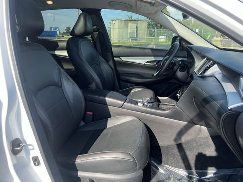 Used 2020 INFINITI QX50 Essential w/ Convenience Package FWD image 31
