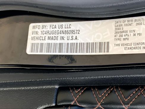 Used 2022 Jeep Grand Cherokee Summit w/ Adv Protech Group IV image 34