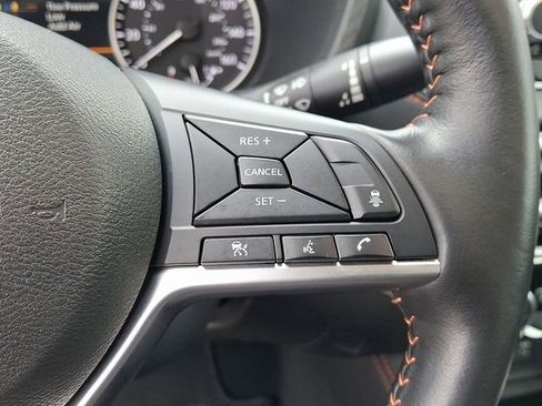 Used 2025 Nissan Sentra SR w/ SR Premium Package image 23