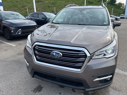 Certified 2022 Subaru Ascent Limited w/ Technology Package AWD/4WD image 12