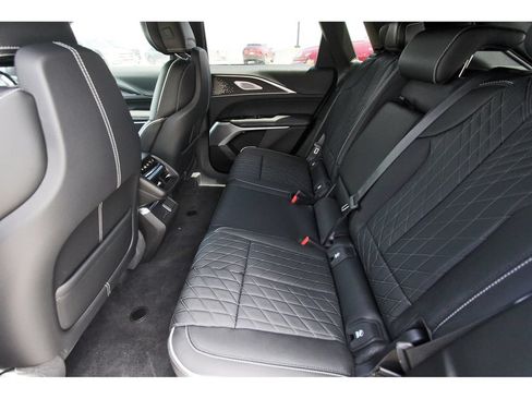 New 2027 Cadillac Lyriq Signature Luxury w/ Nappa Leather Package AWD/4WD image 7