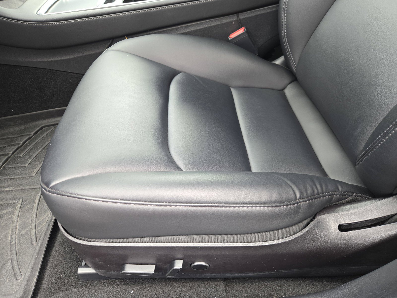Used 2022 Tesla Model 3 RWD image 15