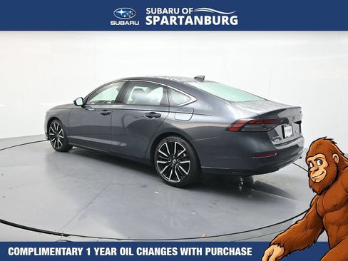 Used 2024 Honda Accord Touring image 6
