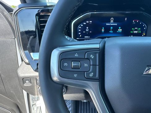 Used 2025 Chevrolet Silverado 2500 LTZ w/ LTZ Premium Package AWD/4WD image 26