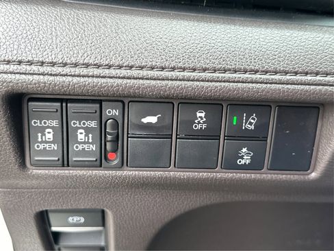 Used 2018 Honda Odyssey EX-L image 22