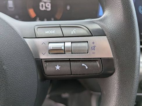 Used 2025 Hyundai Kona SE AWD/4WD image 10