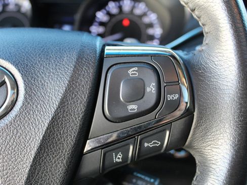 Used 2017 Toyota Avalon XLE Premium w/ Preferred Accessory Package image 17