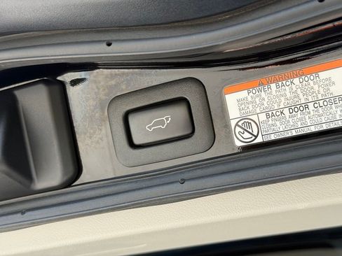 Certified 2021 Lexus LX 570 4WD w/ Luxury Package image 18