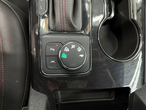 Used 2022 Chevrolet Blazer RS image 35