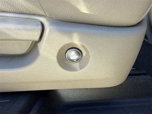 Used 2022 Honda Pilot Elite image 18