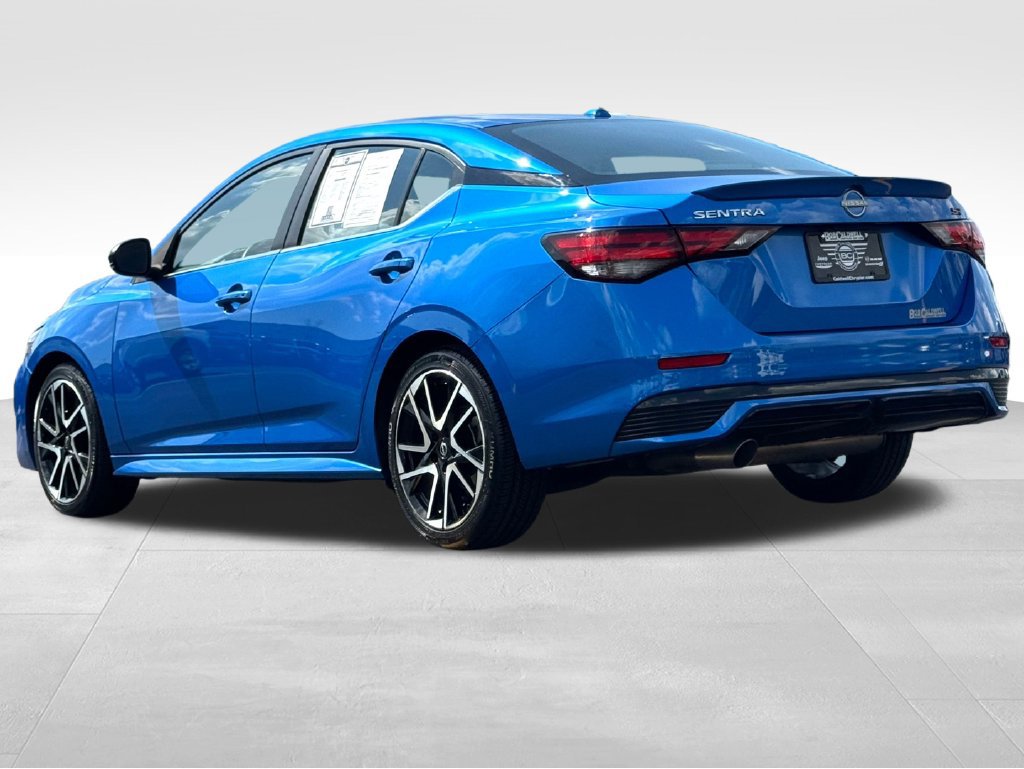 Used 2025 Nissan Sentra SR FWD image 5