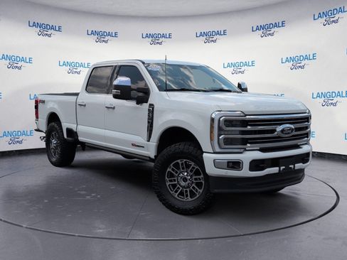 Used 2025 Ford F250 Platinum w/ Platinum Plus Package AWD/4WD image 2